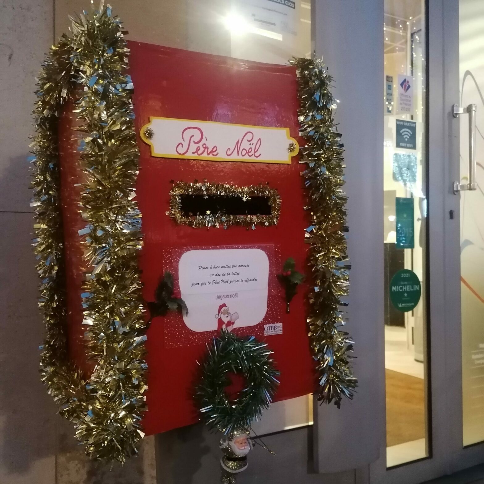 Boite aux lettres père noel