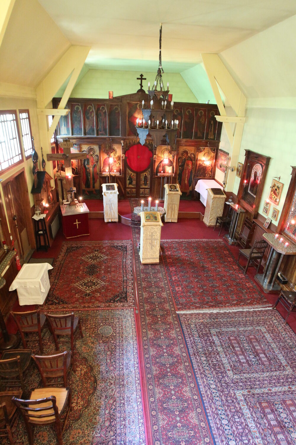 Eglise Orthodoxe Saint-Nicolas-le-Thaumaturge*